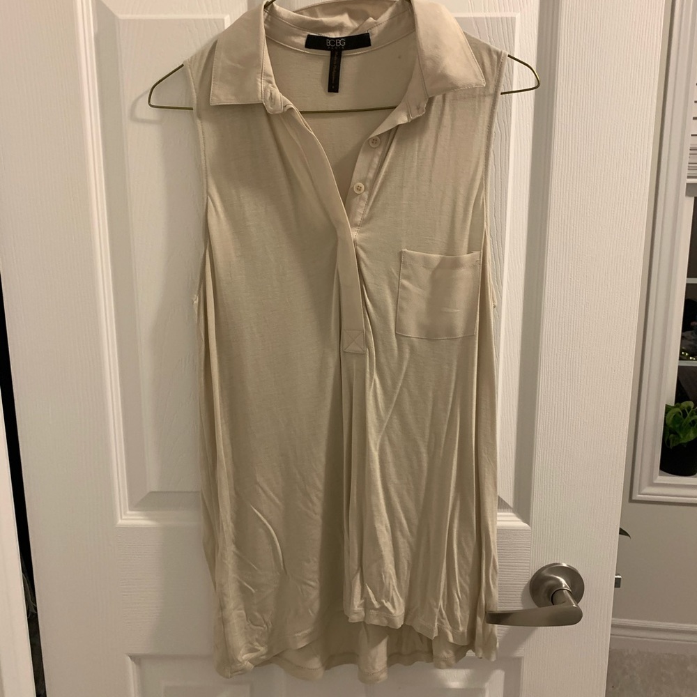 BCBG Paris Collared Top 🍄